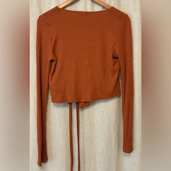 Reformation Wrap Top - Picture 2 of 4